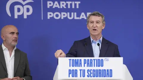 Feijóo se reafirma en acusar a Sánchez de beneficiarse de la prostitución: "He hecho una crónica" Feijóo se reafirma en acusar a Sánchez de beneficiarse de la prostitución: "He hecho una crónica"