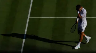 Novak Djokovic, cabizbajo en la semifinal ante Sinner en Wimbledon Novak Djokovic, cabizbajo en la semifinal ante Sinner en Wimbledon
