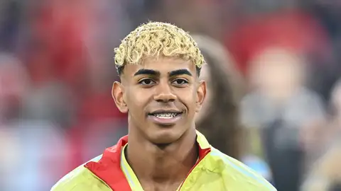 Lamine Yamal celebra su 18 cumpleaños rodeado de futbolistas, famosos e influencers Lamine Yamal celebra su 18 cumpleaños rodeado de futbolistas, famosos e influencers