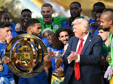 Donald Trump en medio de la celebración del Chelsea Donald Trump en medio de la celebración del Chelsea