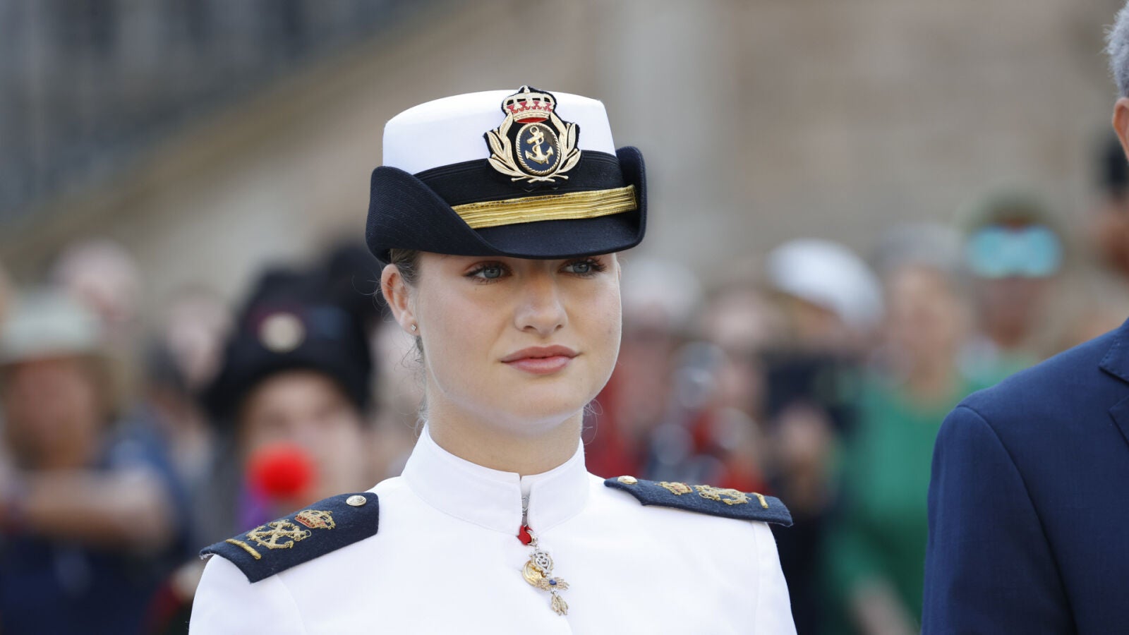 La emoción y las palabras en gallego de la princesa Leonor al recibir la Medalla de Oro de Galicia