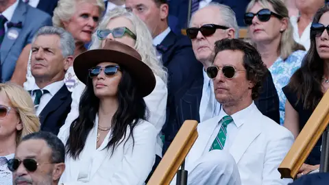 Matthew McConaughey y su mujer Camila Alves Matthew McConaughey y su mujer Camila Alves