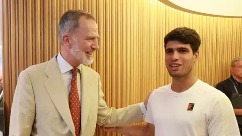 El rey Felipe y Carlos Alcaraz en Wimbledon El rey Felipe y Carlos Alcaraz en WimbledonEl rey Felipe y Carlos Alcaraz en Wimbledon