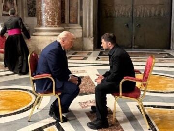 Trump y Zelenski en el Vaticano