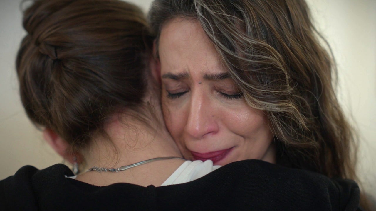 “Nunca me has abrazado a mí como la abrazas a ella” “Nunca me has abrazado a mí como la abrazas a ella”