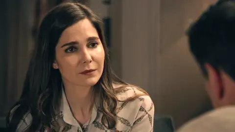 Gabriel continúa acercándose a Begoña y le asegura que no está interesado en Cristina: “No es mi tipo de mujer” Gabriel continúa acercándose a Begoña y le asegura que no está interesado en Cristina: “No es mi tipo de mujer”