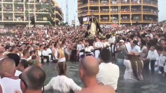 La festividad de la Virgen del Carmen se celebra en Canarias con mucho fervor en los pueblos marineros
