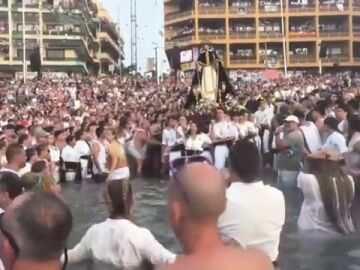 La festividad de la Virgen del Carmen se celebra en Canarias con mucho fervor en los pueblos marineros