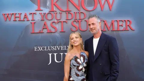 Freddie Prinze Jr. y Sarah Michelle Gellar Freddie Prinze Jr. y Sarah Michelle Gellar