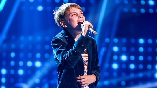 Iker deja atr&aacute;s los nervios para disfrutar en la semifinal de La Voz Kids