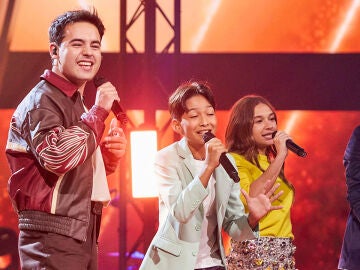 DePol canta con los semifinalistas de Lola y Bisbal y se gana el coraz&oacute;n del p&uacute;blico 