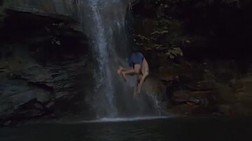 Salto de Vali Graham