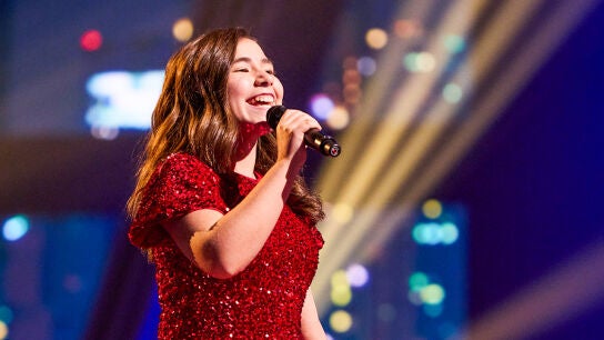 “Vas a estar de protagonista donde tú quieras”: Lucia arrasa en la final de La Voz Kids con un espectáculo increíble 