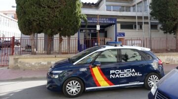 Un coche patrulla, en la Comisaría de Policía Nacional en Molina de Segura.