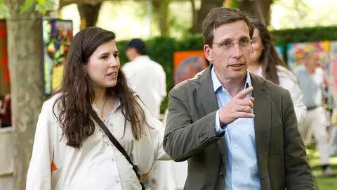 Teresa Urquijo y José Luis Martínez-Almeida Teresa Urquijo y José Luis Martínez-Almeida