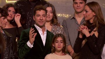 David Bisbal con sus talents finalistas