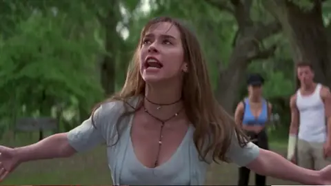 'Sé lo que hicisteis el último verano' y 'Voy a pasarmelo mejor', desde mañana en los cines (Foto de ARCHIVO) Jennifer Love Hewitt vuelve a Sé lo que hicisteis el último verano REMITIDA / HANDOUT por COLUMBIA PICTURES Fotografía remitida a medios de comunicación exclusivamente para ilustrar la noticia a la que hace referencia la imagen, y citando la procedencia de la imagen en la firma 14/12/2024