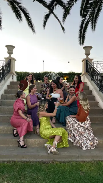 Las amigas de Eme de Amores en su boda Las amigas de Eme de Amores en su boda