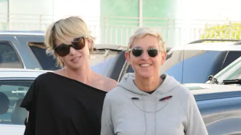 Ellen DeGeneres y su mujer Portia de Rossi Ellen DeGeneres y su mujer Portia de Rossi