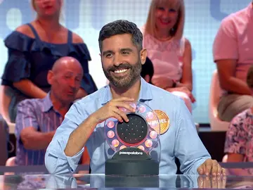 El hilarante fallo de Miguel Diosdado dejándose llevar por ‘Sarandonga’: “No me hagas seguir si no es” El hilarante fallo de Miguel Diosdado dejándose llevar por ‘Sarandonga’: “No me hagas seguir si no es”