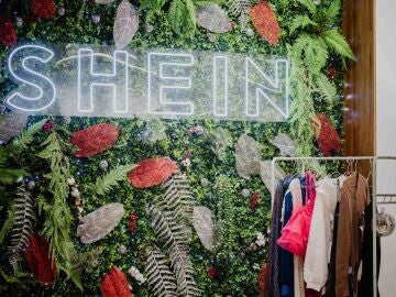 Pop-up de Shein en la época navideña.