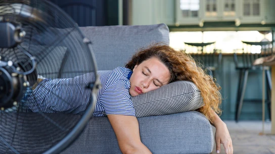 Dormir con el ventilador puesto Dormir con el ventilador puesto