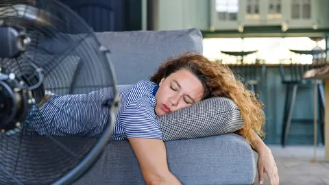 Dormir con el ventilador puesto Dormir con el ventilador puesto