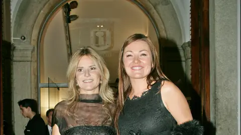 Amaia Montero y Eugenia Martínez de Irujo en 2006 Amaia Montero y Eugenia Martínez de Irujo en 2006