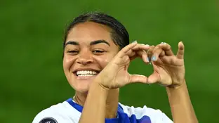 La defensa inglesa Jess Carter La defensa inglesa Jess Carter