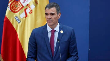 El presidente del Gobierno de España, Pedro Sánchez, habla durante la cumbre progresista este lunes, en el Palacio de La Moneda, en Santiago de Chile
