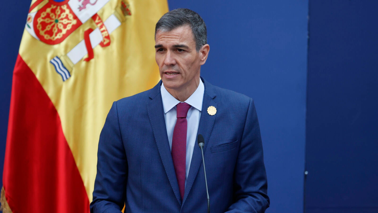 Pedro Sánchez hace un llamado a los líderes progresistas internacionales para 