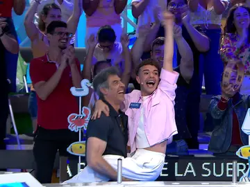¡De la nada a los 2.000 euros en segundos! Richard gana el panel con bote y se queda muy cerca de la gran final ¡De la nada a los 2.000 euros en segundos! Richard gana el panel con bote y se queda muy cerca de la gran final