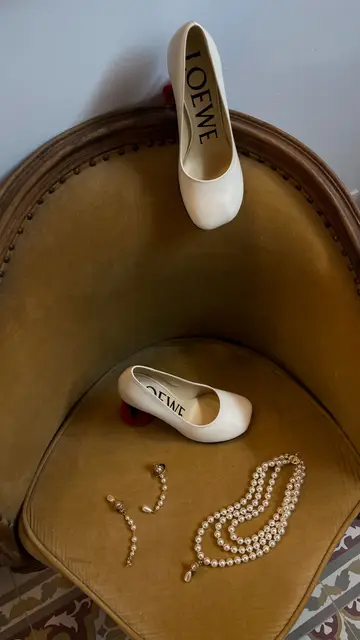 Los zapatos de novia de Eme de Amores Los zapatos de novia de Eme de Amores