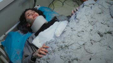 Una nueva urgencia sacude el hospital: una mujer queda atrapada en hormigón y llega petrificada 