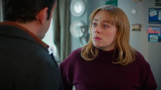 La enfermedad de Leyla obliga a Bahar a aparentar que sigue amando a Timur: esta noche, en Renacer La enfermedad de Leyla obliga a Bahar a aparentar que sigue amando a Timur: esta noche, en Renacer