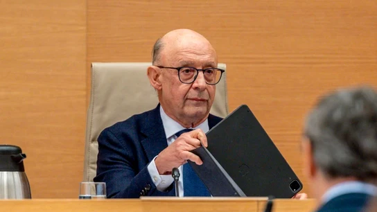 A3 Noticias 2 (21-07-25) Hacienda impulsó ayudas a renovables que contrataron con el despacho de Montoro a través de los PGE A3 Noticias 2 (21-07-25) Hacienda impulsó ayudas a renovables que contrataron con el despacho de Montoro a través de los PGE