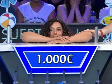 Tati se deja convencer por la presión del público… ¡y pierde 1.000 euros! Tati se deja convencer por la presión del público… ¡y pierde 1.000 euros!
