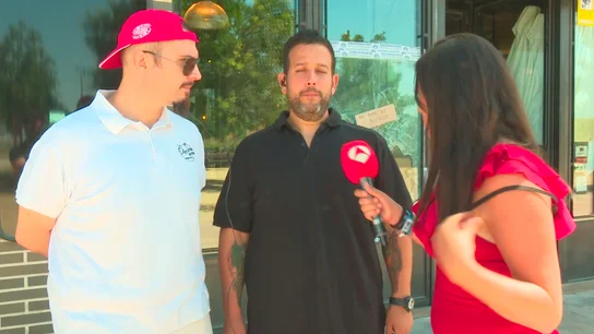 Los afectados de la Banda de la Alcantarilla hablan con Espejo Público Los afectados de la Banda de la Alcantarilla hablan con Espejo Público