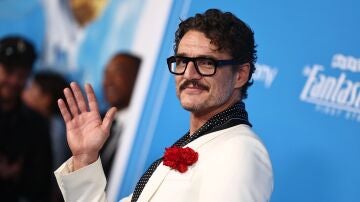 Pedro Pascal en la premiere de Los 4 Fantásticos en Los Angeles