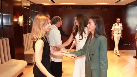 La princesa Leonor y la reina Letizia en Barcelona La princesa Leonor y la reina Letizia en Barcelona