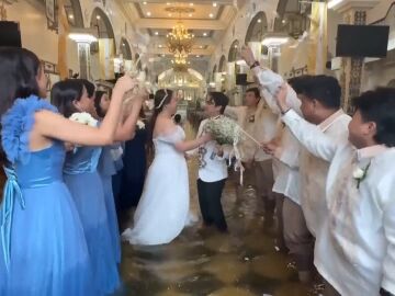 Boda inundada en Filipinas