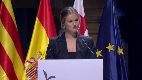 La Princesa Leonor destaca el "entusiasmo" y compromiso de los jóvenes galardonados en los Premios Princesa de Girona 2025 La Princesa Leonor destaca el "entusiasmo" y compromiso de los jóvenes galardonados en los Premios Princesa de Girona 2025