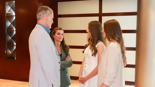 Los reyes Felipe y Letizia, junto a la princesa Leonor y la infanta Sofía en Barcelona Los reyes Felipe y Letizia, junto a la princesa Leonor y la infanta Sofía en Barcelona