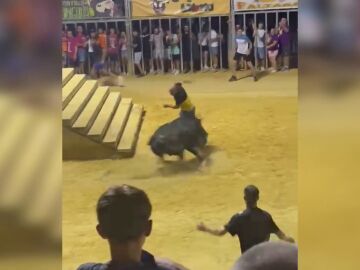 VÍDEO: las sobrecogedoras imágenes de la terrible cogida en las fiestas taurinas de Sagunt 