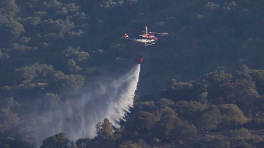 Helic&oacute;ptero en el incendio de C&oacute;rdoba 