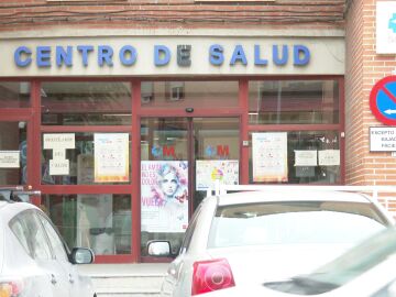 Entrada de un centro de salud en Madrid