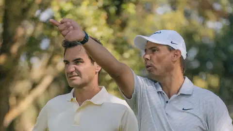 Nadal y Federer jugando juntos al golf Nadal y Federer jugando juntos al golf