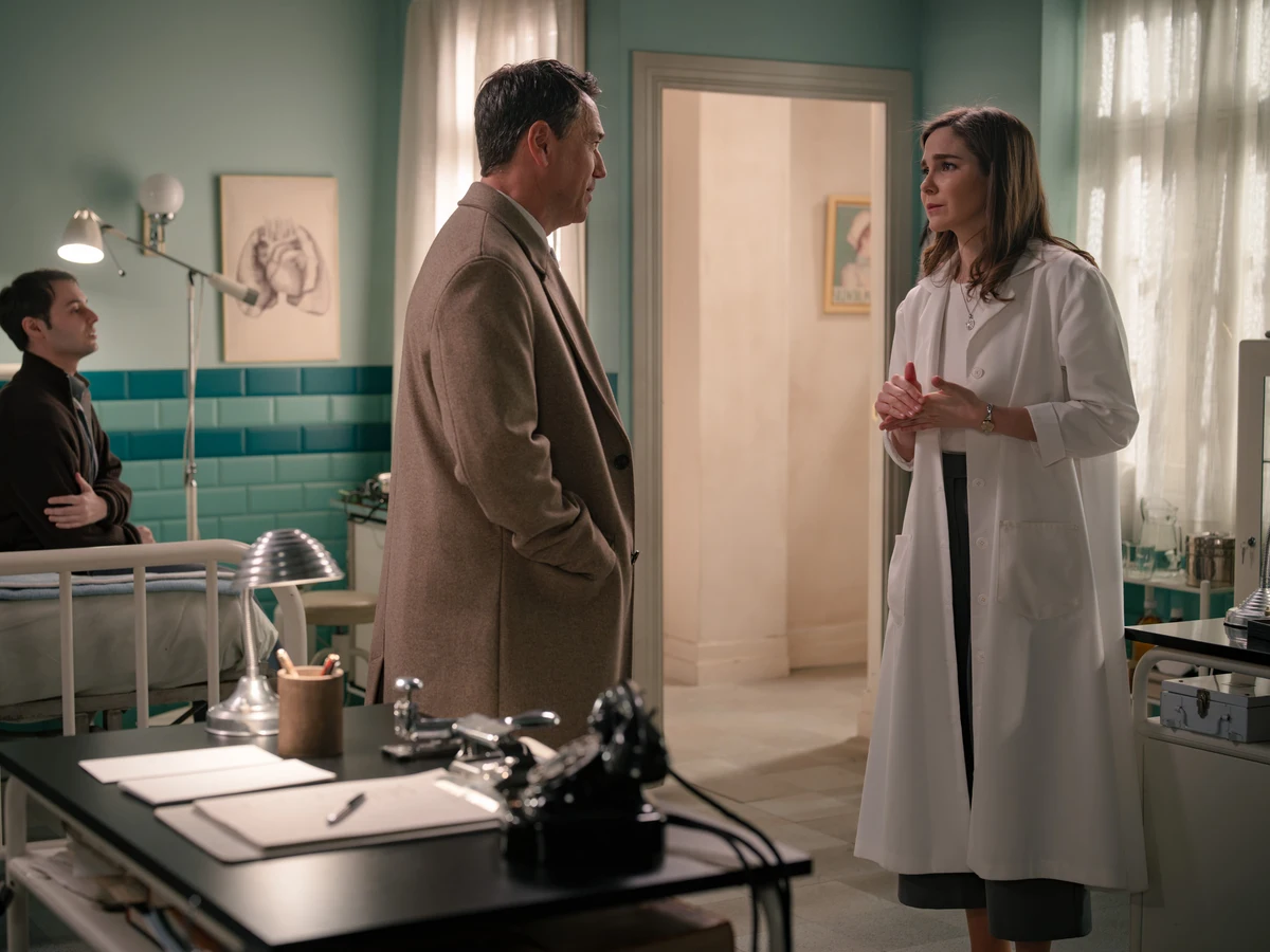 Avance semanal de Sueños de libertad: Gabriel se lanza y... ¡besa a Begoña!