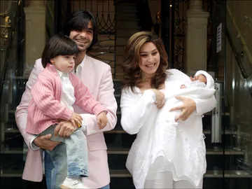 Javier Conde y Estrella Morente con sus hijos Curro y Estrella en 2005 Javier Conde y Estrella Morente con sus hijos Curro y Estrella en 2005