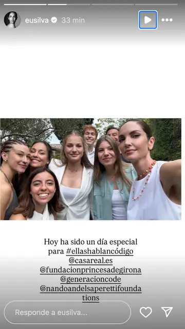 El selfie de Eugenia Silva con la princesa Leonor y la infanta Sofía El selfie de Eugenia Silva con la princesa Leonor y la infanta Sofía